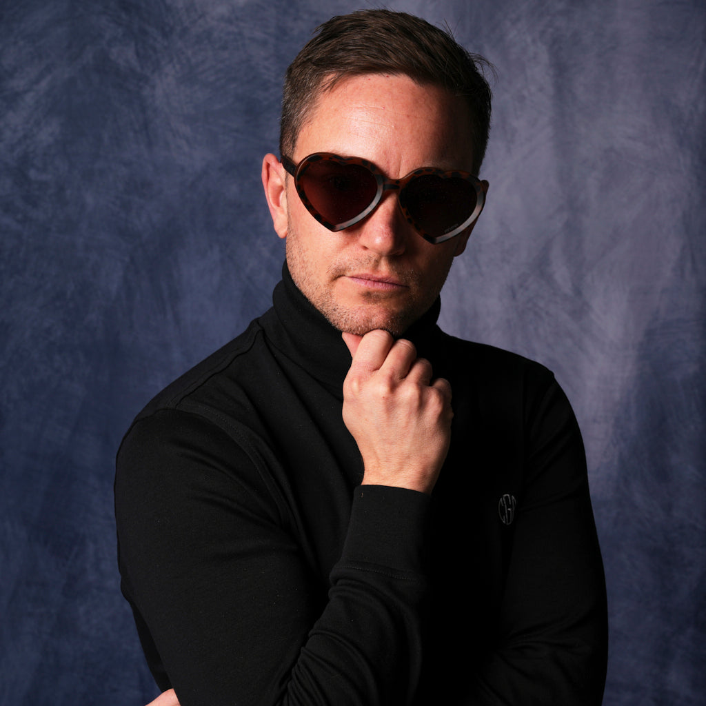 The Landlocked Admirer image 6