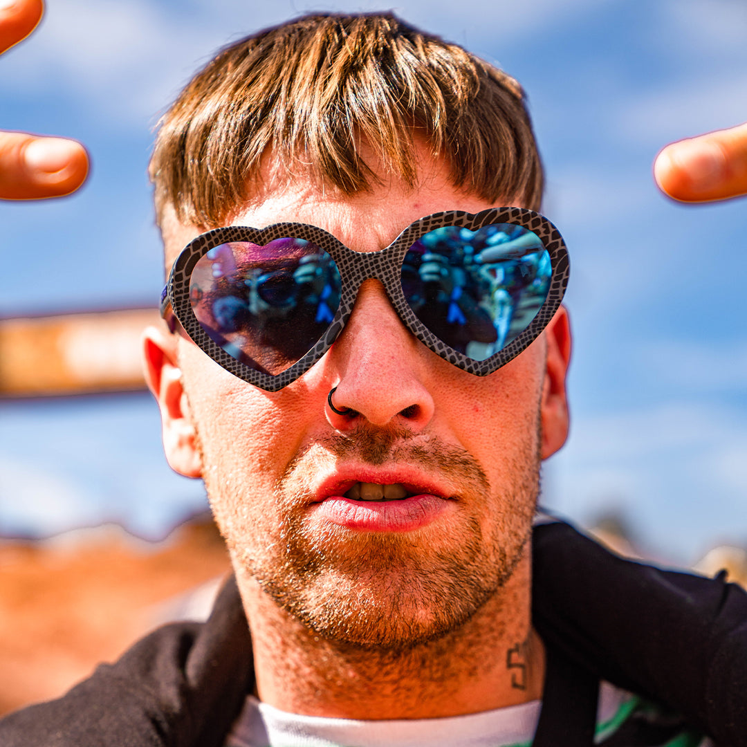 The Mangrove Admirer image 3