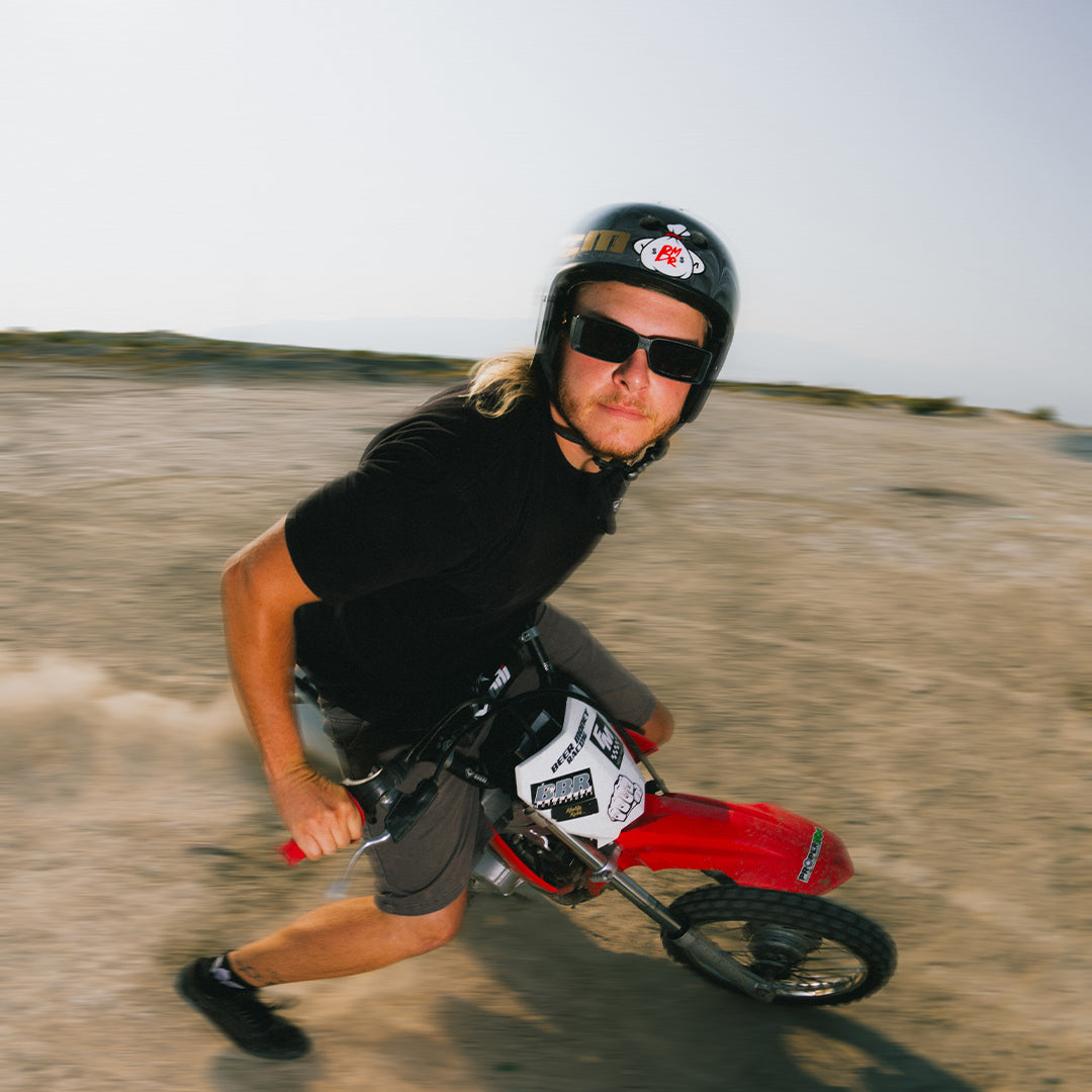 The Blacking Out Low Bones image 5